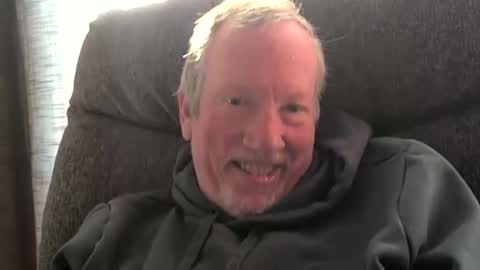 Snapshot of monkeedance chatting on November 26, 2025, 9:38 pm Monkee Dance online show from November 26, 2025, 9:38 pm