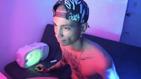 monkeyd_66 online show from December 17, 2024, 8:23 am