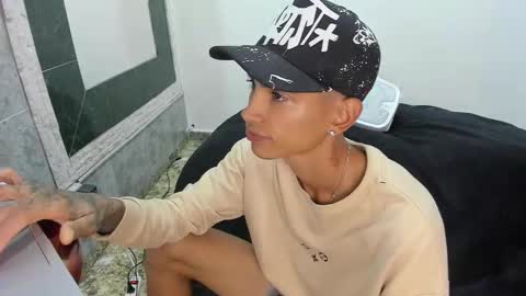 Snapshot of monkeyd_66 chatting on February 10, 2025, 12:29 pm monkeyd_66 online show from February 10, 2025, 12:29 pm