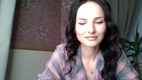 Snapshot of monparis_dream chatting on October 10, 2025, 2:27 pm monparis_dream online show from October 10, 2025, 2:27 pm