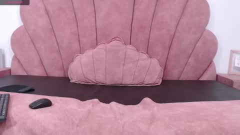 Snapshot of monsterhole91 chatting on December 3, 2025, 4:38 pm Linda Darling online show from December 3, 2025, 4:38 pm