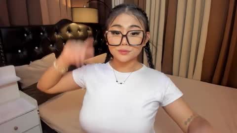 Snapshot of monstrouscockdivaontop chatting on January 11, 2025, 10:51 pm Ruthie online show from January 11, 2025, 10:51 pm