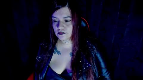 Lilith online show from November 24, 2025, 4:23 am