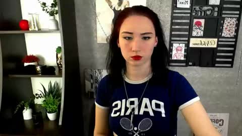 Diana online show from December 2, 2025, 9:21 pm