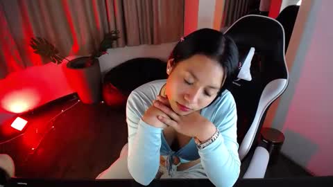 Snapshot of moon_ligth_sex chatting on October 28, 2025, 1:14 pm moon_ligth_sex online show from October 28, 2025, 1:14 pm