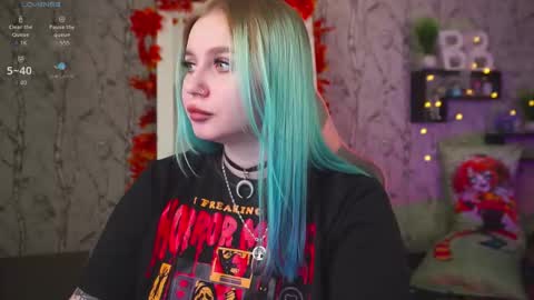 Emilia online show from September 30, 2025, 8:19 am