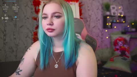 Emilia online show from October 1, 2025, 9:59 am