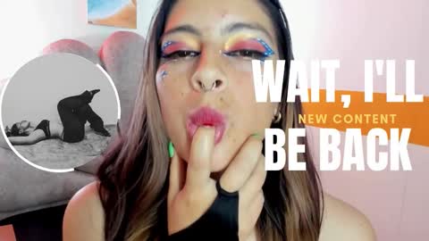 Snapshot of moon_winy chatting on October 26, 2025, 11:27 am Winy online show from October 26, 2025, 11:27 am