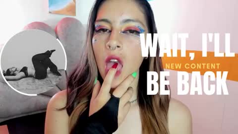 Snapshot of moon_winy chatting on October 27, 2025, 11:14 am Winy online show from October 27, 2025, 11:14 am