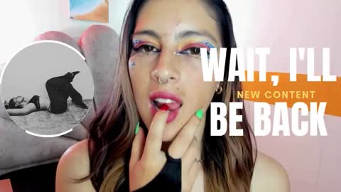 Snapshot of moon_winy chatting on October 28, 2025, 11:25 am Winy online show from October 28, 2025, 11:25 am