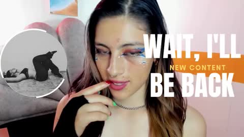 Snapshot of moon_winy chatting on November 6, 2025, 11:22 am Winy online show from November 6, 2025, 11:22 am