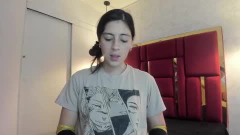 Snapshot of moon_winy chatting on November 16, 2025, 11:49 am Winy online show from November 16, 2025, 11:49 am