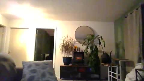 Snapshot of moonbutterfly94 chatting on November 1, 2025, 10:17 am moonbutterfly94 online show from November 1, 2025, 10:17 am