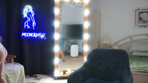 Snapshot of moonlight4u chatting on January 13, 2025, 4:39 am Jane online show from January 13, 2025, 4:39 am