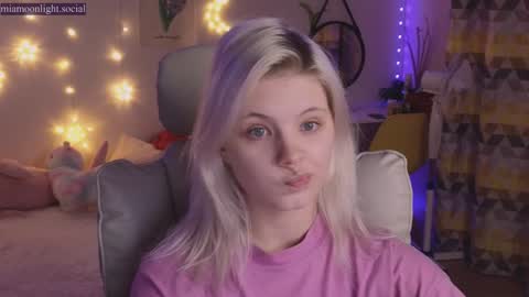 Mia   online show from December 24, 2024, 5:02 pm