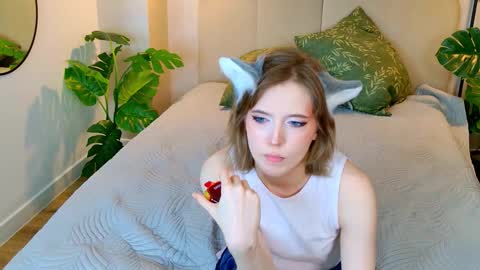 Snapshot of moonlitasuna chatting on November 16, 2025, 1:49 pm Asuna online show from November 16, 2025, 1:49 pm