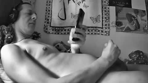 Snapshot of moonlucky007 chatting on September 18, 2025, 9:22 am Moonlucky007 online show from September 18, 2025, 9:22 am