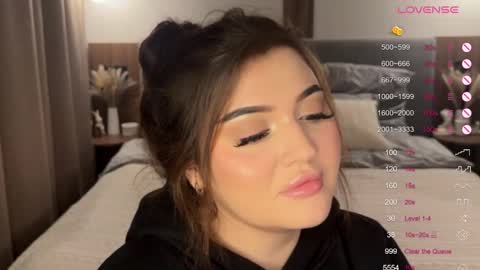 Ri online show from November 19, 2025, 9:15 pm