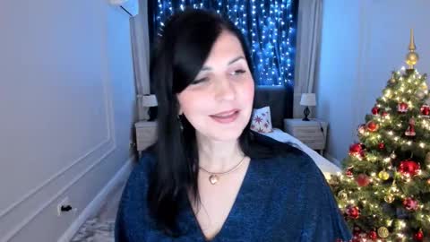 Ask me  online show from December 5, 2025, 4:10 am