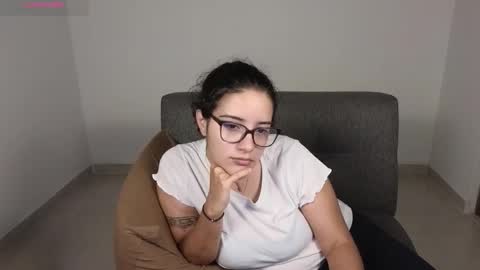 Moon Woman online show from October 9, 2025, 1:25 am