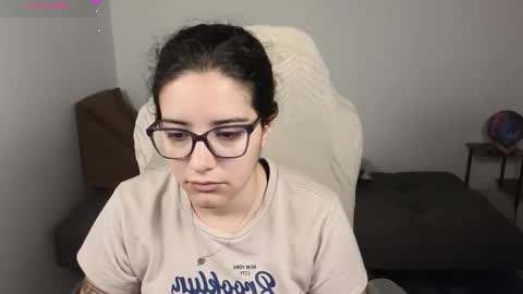 Moon Woman online show from November 1, 2025, 3:08 am