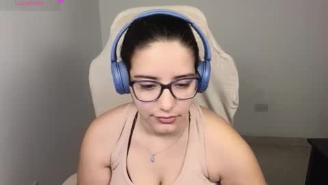 Moon Woman online show from November 23, 2025, 2:11 am