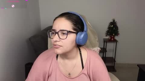 Moon Woman online show from December 2, 2025, 12:49 am