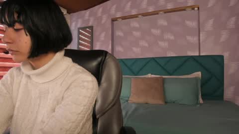 Snapshot of moony_14 chatting on January 23, 2025, 1:13 pm Michelle online show from January 23, 2025, 1:13 pm