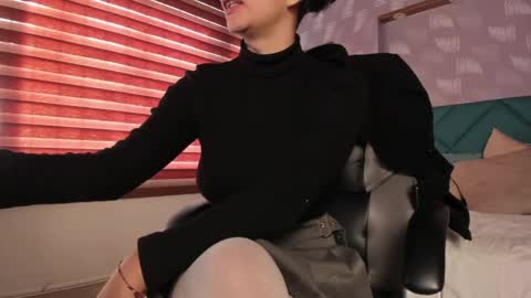 Snapshot of moony_14 chatting on January 29, 2025, 12:35 pm Michelle online show from January 29, 2025, 12:35 pm