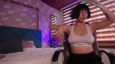 Snapshot of moony_14 chatting on February 11, 2025, 1:09 pm Michelle online show from February 11, 2025, 1:09 pm