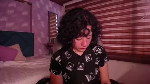 Snapshot of moony_14 chatting on February 20, 2025, 8:47 pm Michelle online show from February 20, 2025, 8:47 pm