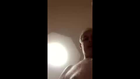 moos1 online show from September 29, 2025, 4:50 am