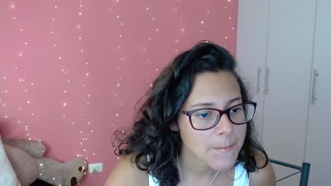 Snapshot of mora_haze chatting on January 26, 2025, 11:50 pm Mora Haze 3 online show from January 26, 2025, 11:50 pm