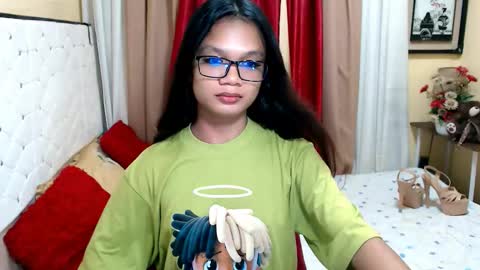 Snapshot of morena_cockts chatting on December 21, 2024, 5:36 am rondina online show from December 21, 2024, 5:36 am