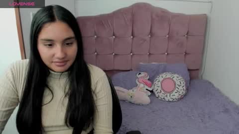 Snapshot of morena_rodriguez_9 chatting on November 3, 2025, 7:15 pm morena_rodriguez_9 online show from November 3, 2025, 7:15 pm