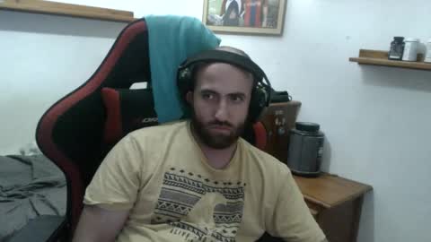 Snapshot of morenoch19 chatting on October 6, 2025, 7:33 pm alejo online show from October 6, 2025, 7:33 pm