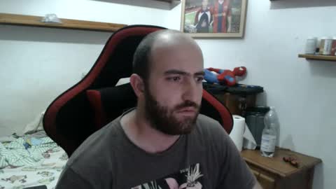 Snapshot of morenoch19 chatting on November 8, 2025, 5:12 pm alejo online show from November 8, 2025, 5:12 pm