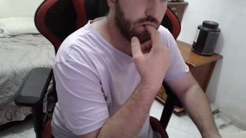 Snapshot of morenoch19 chatting on November 20, 2025, 6:51 pm alejo online show from November 20, 2025, 6:51 pm