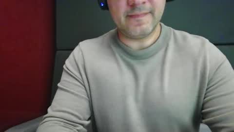 Snapshot of morepassion4u chatting on October 7, 2025, 10:45 am morepassion4u online show from October 7, 2025, 10:45 am