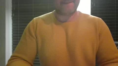 Snapshot of morepassion4u chatting on October 18, 2025, 9:15 pm morepassion4u online show from October 18, 2025, 9:15 pm