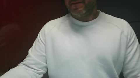 Snapshot of morepassion4u chatting on October 21, 2025, 1:34 pm morepassion4u online show from October 21, 2025, 1:34 pm