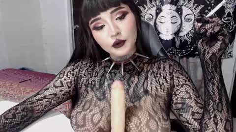 Morgan Moon online show from September 11, 2025, 4:18 pm