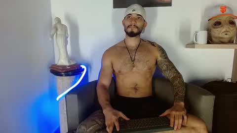 Snapshot of morgann_jones chatting on October 1, 2025, 3:51 pm morgan online show from October 1, 2025, 3:51 pm