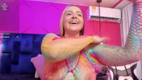 Snapshot of morita_mei chatting on September 18, 2025, 7:05 pm Morita online show from September 18, 2025, 7:05 pm