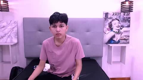 MORTELLE online show from November 10, 2025, 12:26 pm