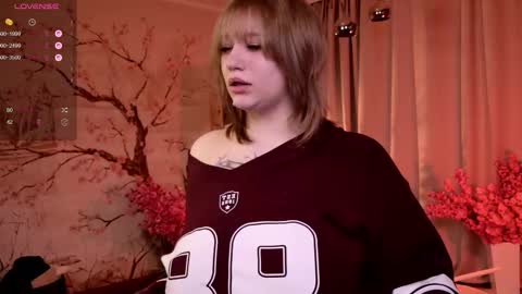 morvelyn online show from November 19, 2025, 7:03 pm