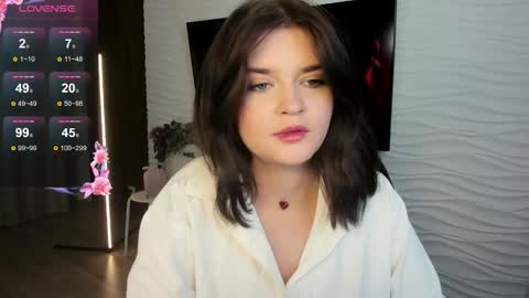 Snapshot of morygirl chatting on October 1, 2025, 1:50 pm mori online show from October 1, 2025, 1:50 pm