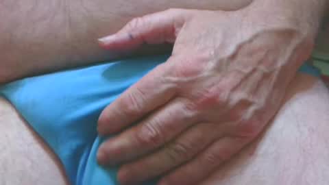 Snapshot of moth12 chatting on March 7, 2025, 1:31 am moth12 online show from March 7, 2025, 1:31 am