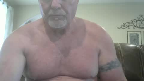 Snapshot of motorguy08 chatting on October 1, 2025, 9:32 pm motorguy08 online show from October 1, 2025, 9:32 pm