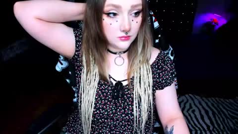 Snapshot of motorkate chatting on January 19, 2025, 4:36 pm motorkate online show from January 19, 2025, 4:36 pm